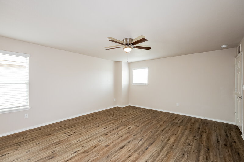 2,290/Mo, 10807 Balmorhea San Antonio, TX 78252 Bonus Room View