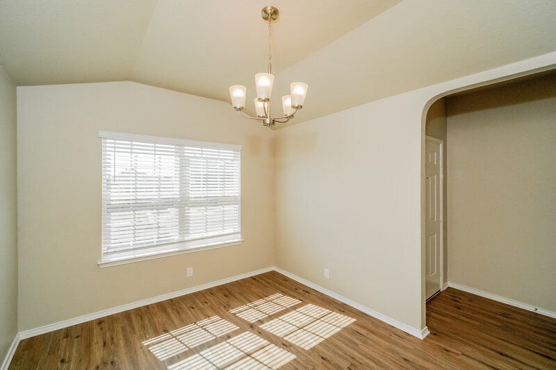 1,670/Mo, 6206 Tadpole Blf Converse, TX 78109 Dining Room View
