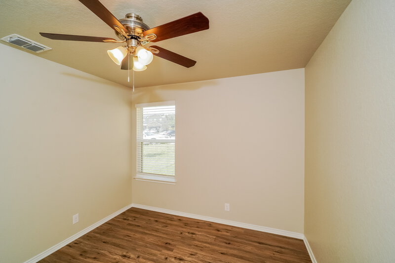 1,670/Mo, 6206 Tadpole Blf Converse, TX 78109 Bedroom View 2