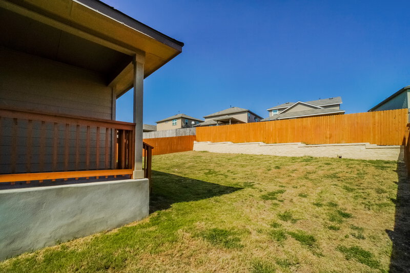 1,670/Mo, 6206 Tadpole Blf Converse, TX 78109 Rear View