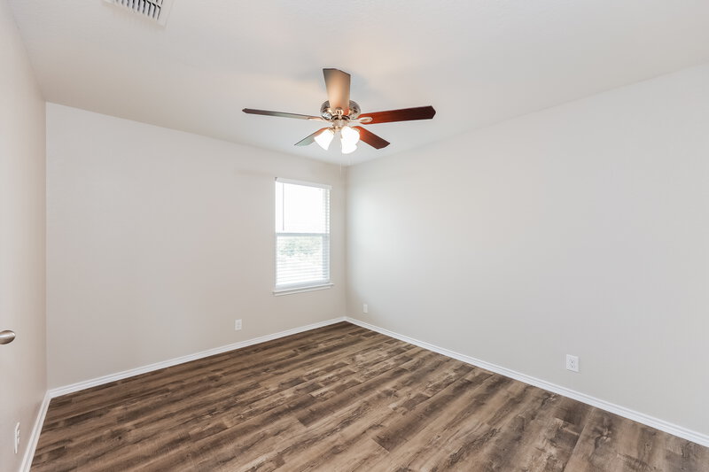 0/Mo, 13827 Sonora Vly San Antonio, TX 78254 Bedroom View 3