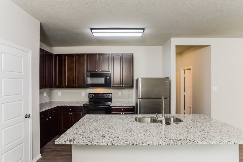 1,790/Mo, 110 Broken Antler San Antonio, TX 78253 Kitchen View