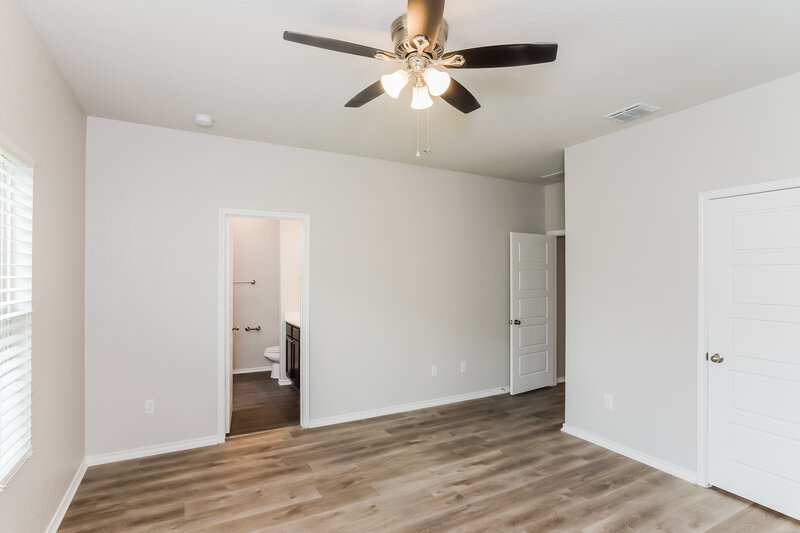 1,790/Mo, 110 Broken Antler San Antonio, TX 78253 Main Bedroom View 2