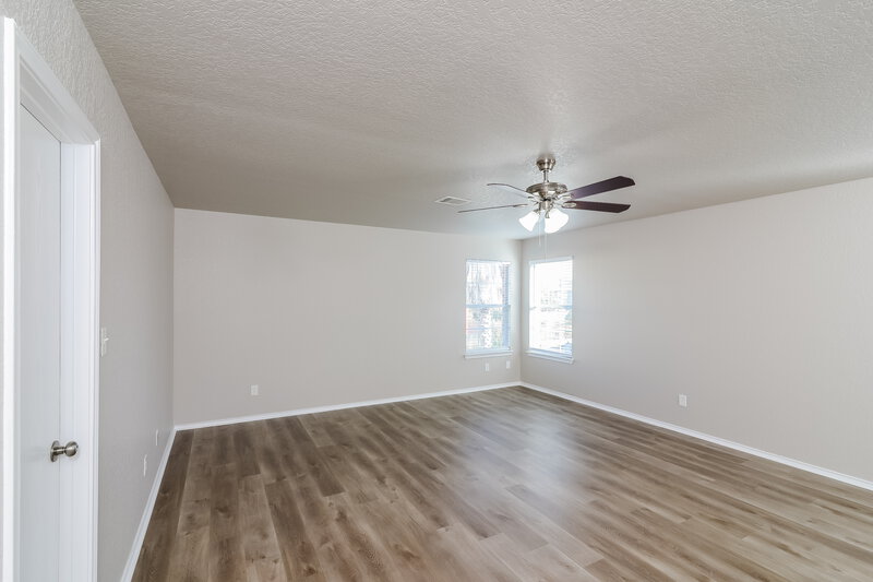 2,535/Mo, 7631 Dueling Oak San Antonio, TX 78254 Main Bedroom View
