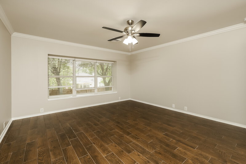 2,125/Mo, 15714 Turfway Park Selma, TX 78154 Main Bedroom View