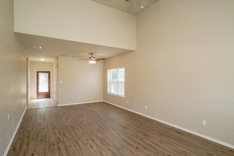 1,895/Mo, 316 Primrose Way New Braunfels, TX 78132 Living Room View 2