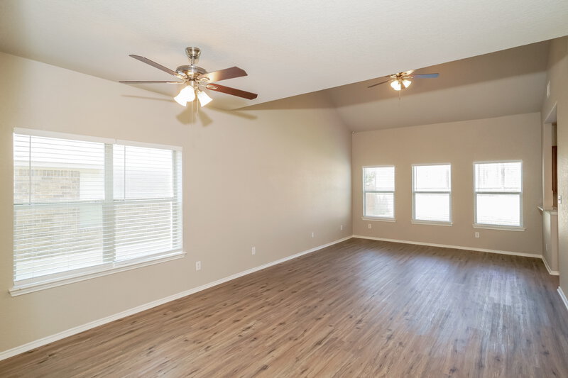 1,895/Mo, 316 Primrose Way New Braunfels, TX 78132 Living Room View 3