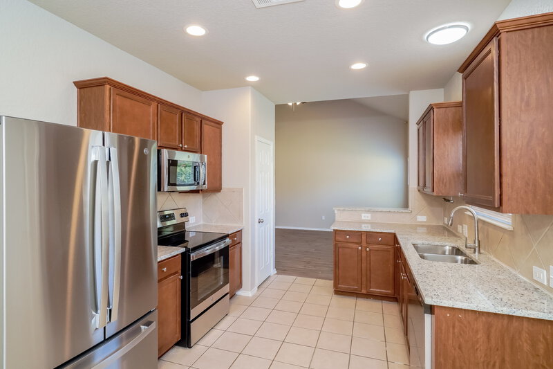 1,895/Mo, 316 Primrose Way New Braunfels, TX 78132 Kitchen View