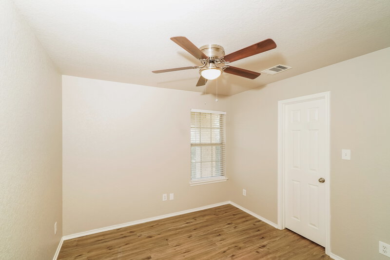 1,895/Mo, 316 Primrose Way New Braunfels, TX 78132 Bedroom View 2
