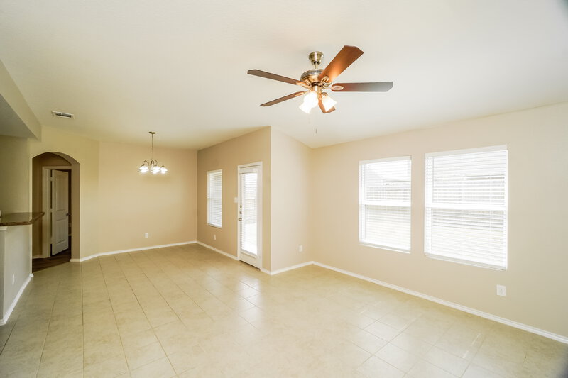 1,890/Mo, 1037 Sandwell Ct Seguin, TX 78155 Living Room View 2