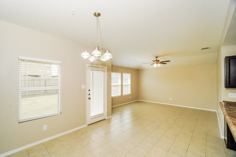 1,890/Mo, 1037 Sandwell Ct Seguin, TX 78155 Dining Room View
