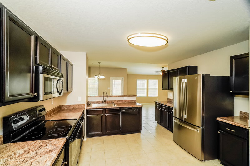1,890/Mo, 1037 Sandwell Ct Seguin, TX 78155 Kitchen View