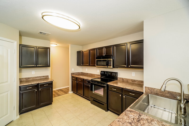 1,890/Mo, 1037 Sandwell Ct Seguin, TX 78155 Kitchen View 2