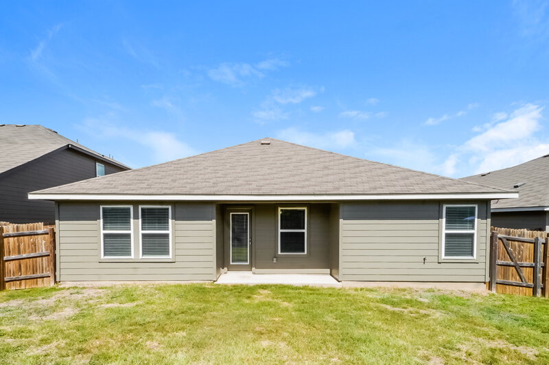 1,890/Mo, 1037 Sandwell Ct Seguin, TX 78155 Rear View