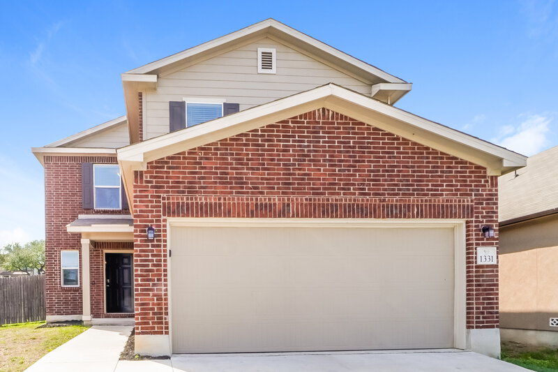 2,105/Mo, 1331 Swan Ct San Antonio, TX 78245 External View