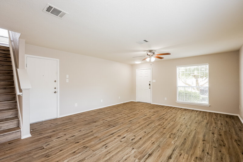 2,320/Mo, 11742 Wayward Daisy San Antonio, TX 78245 Living Room View 2
