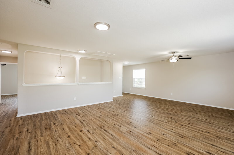2,320/Mo, 11742 Wayward Daisy San Antonio, TX 78245 Family Room View 2