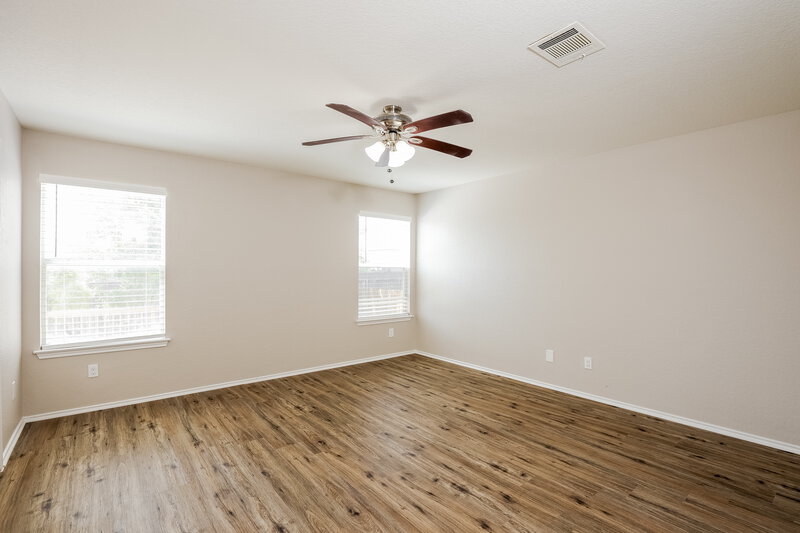 2,320/Mo, 11742 Wayward Daisy San Antonio, TX 78245 Main Bedroom View 2