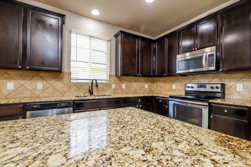 1,975/Mo, 659 Trinity Mdw San Antonio, TX 78260 Kitchen View 3