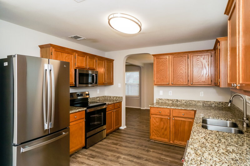 1,740/Mo, 10502 Marigold Bay San Antonio, TX 78254 Kitchen View 2