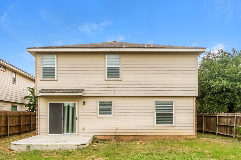1,740/Mo, 10502 Marigold Bay San Antonio, TX 78254 Rear View
