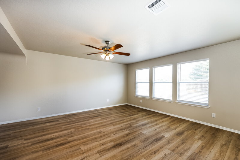 2,155/Mo, 13247 Sunset Rainbow San Antonio, TX 78245 Family Room View 2
