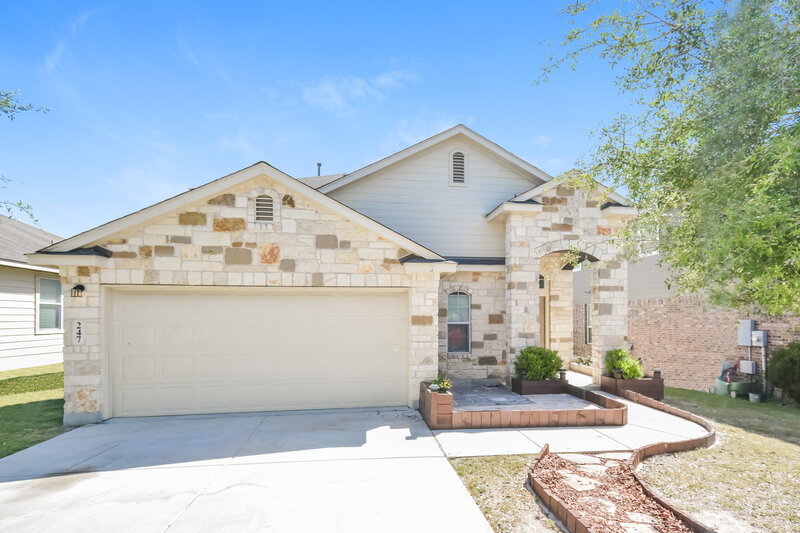 1,980/Mo, 247 Limestone Crk New Braunfels, TX 78130 External View