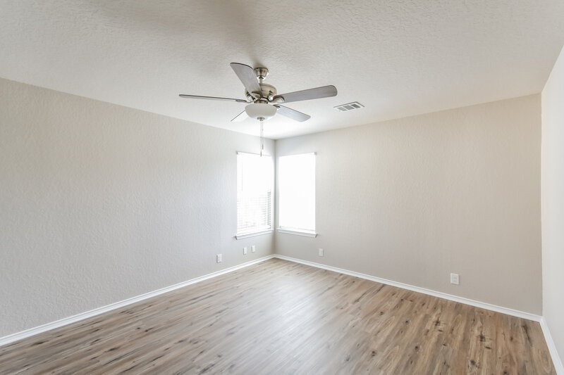 1,980/Mo, 247 Limestone Crk New Braunfels, TX 78130 Main Bedroom View 2