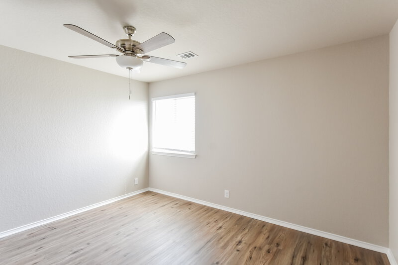 1,980/Mo, 247 Limestone Crk New Braunfels, TX 78130 Bedroom View 2