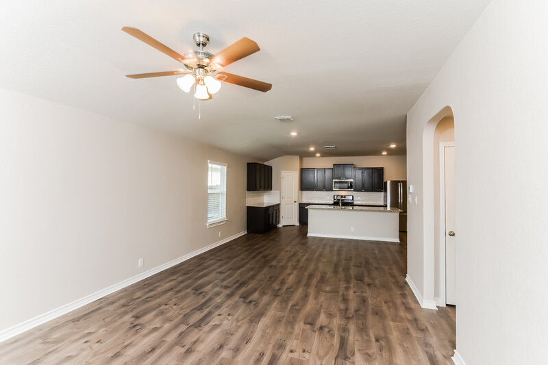 2,010/Mo, 9641 Holly Patch San Antonio, TX 78254 Living Room View 2