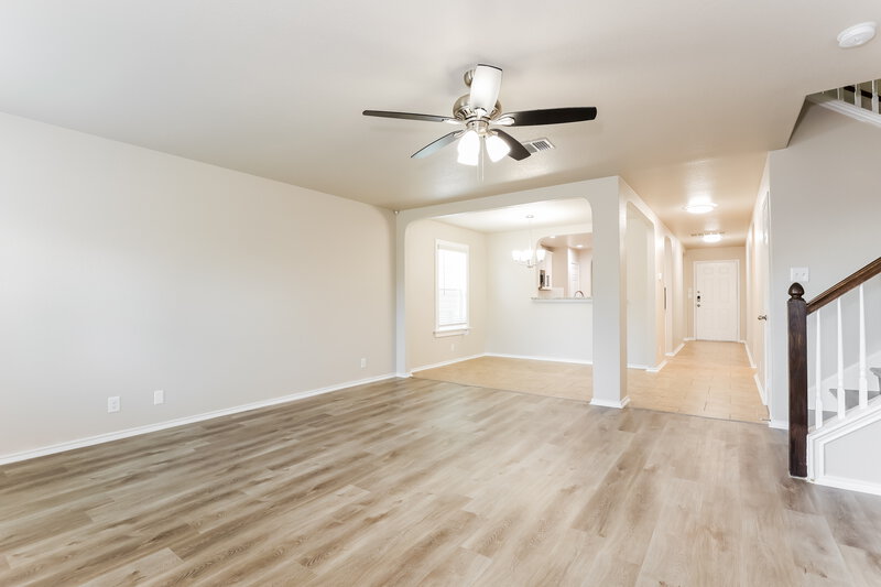 1,995/Mo, 11519 N Peak San Antonio, TX 78245 Living Room View 2