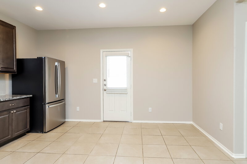 1,250/Mo, 2452 Ranger Pass Seguin, TX 78155 Kitchen View 3