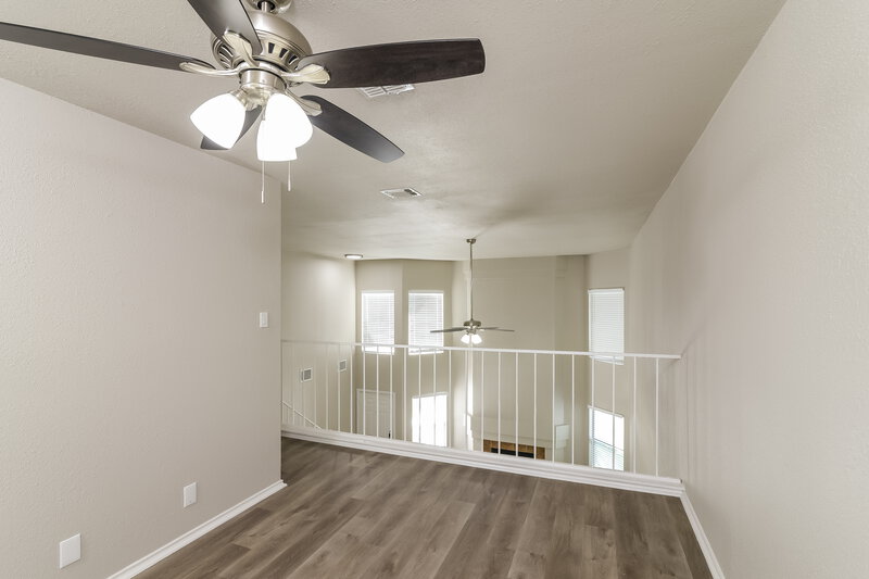 1,960/Mo, 9339 Autumn Sun San Antonio, TX 78254 Loft View