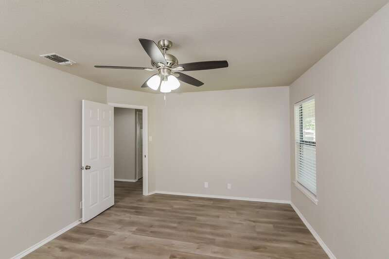 1,960/Mo, 9339 Autumn Sun San Antonio, TX 78254 Main Bedroom View