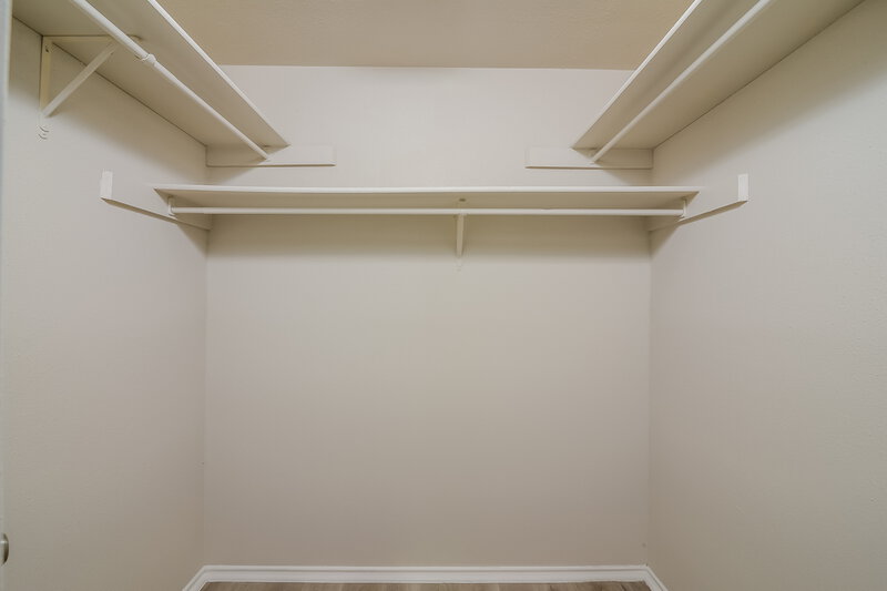 1,960/Mo, 9339 Autumn Sun San Antonio, TX 78254 Walk In Closet View