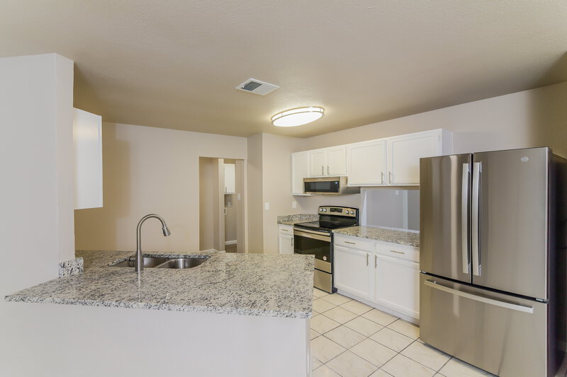 2,030/Mo, 9527 Autumn Breeze San Antonio, TX 78254 Kitchen View