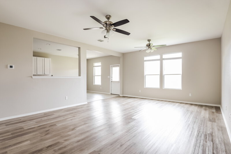 1,620/Mo, 12024 Silver Lining San Antonio, TX 78254 Living Room View