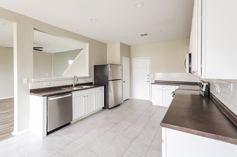 1,620/Mo, 12024 Silver Lining San Antonio, TX 78254 Kitchen View 2