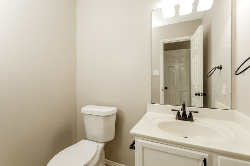 2,185/Mo, 1693 Jasmine Schertz, TX 78154 Bathroom View