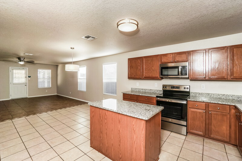 1,895/Mo, 3835 Torey Mesquite San Antonio, TX 78261 Kitchen View