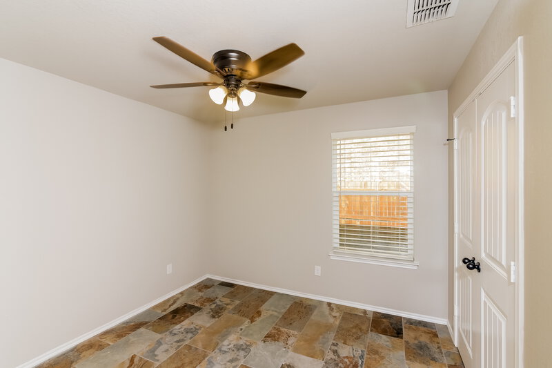 1,815/Mo, 1319 Blue Jay Ct San Antonio, TX 78245 Bedroom View 2