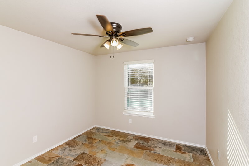 1,815/Mo, 1319 Blue Jay Ct San Antonio, TX 78245 Bedroom View 3