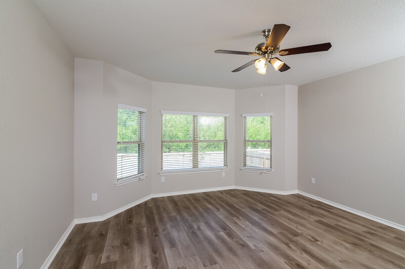 1,950/Mo, 116 Deer Blf San Antonio, TX 78253 Dining Room View