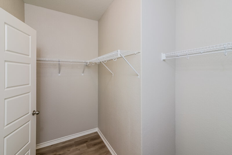 1,950/Mo, 116 Deer Blf San Antonio, TX 78253 Bedroom View 2