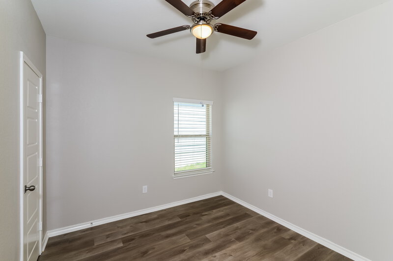 1,950/Mo, 116 Deer Blf San Antonio, TX 78253 Bedroom View 3