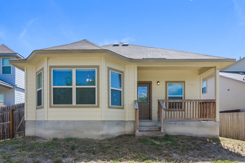 1,950/Mo, 116 Deer Blf San Antonio, TX 78253 Rear View