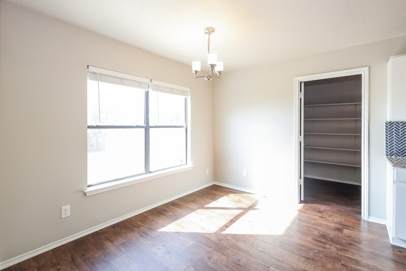 1,995/Mo, 718 Las Puertas San Antonio, TX 78245 Dining Room View 2