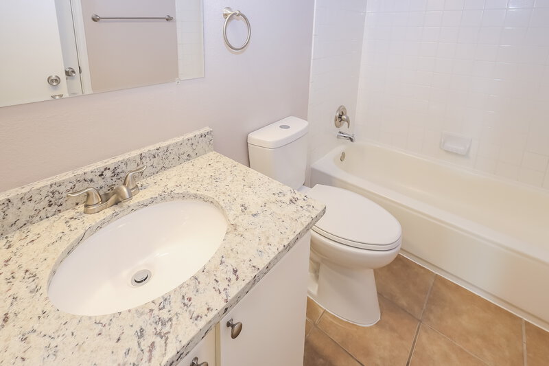 1,995/Mo, 718 Las Puertas San Antonio, TX 78245 Bathroom View