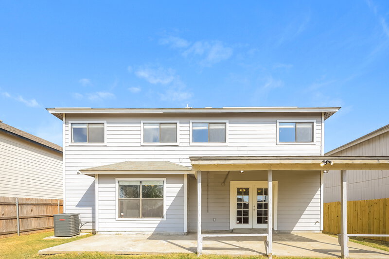 1,995/Mo, 718 Las Puertas San Antonio, TX 78245 Rear View