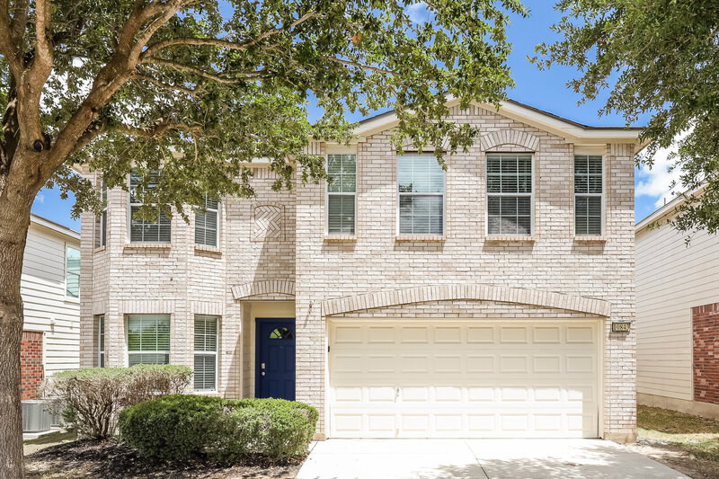 2,320/Mo, 10843 Red Musket Trl San Antonio, TX 78245 External View